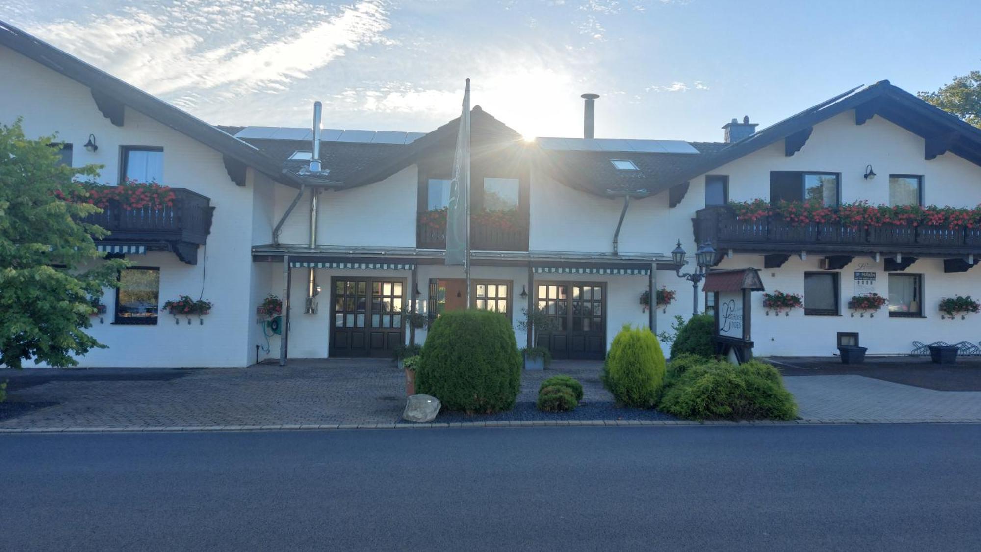 Landhotel Linden Am Venekotensee Niederkrüchten Dış mekan fotoğraf